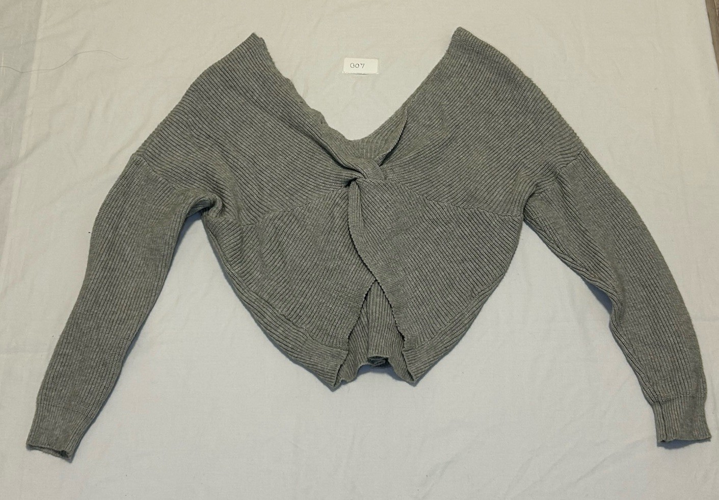Forever 21 Sweater Basic - image 3
