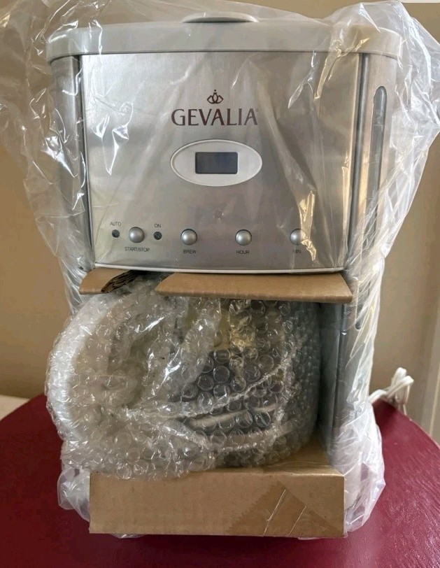 New - Gevalia Kaffe G75 White Stainless 12-Cup Programmable CM500 Coffee Maker
