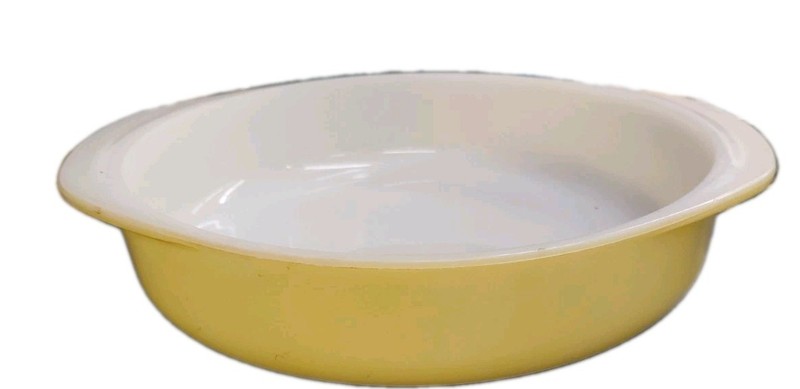 Vintage Pyrex Primary Yellow # 221 8 in Round Ovenware