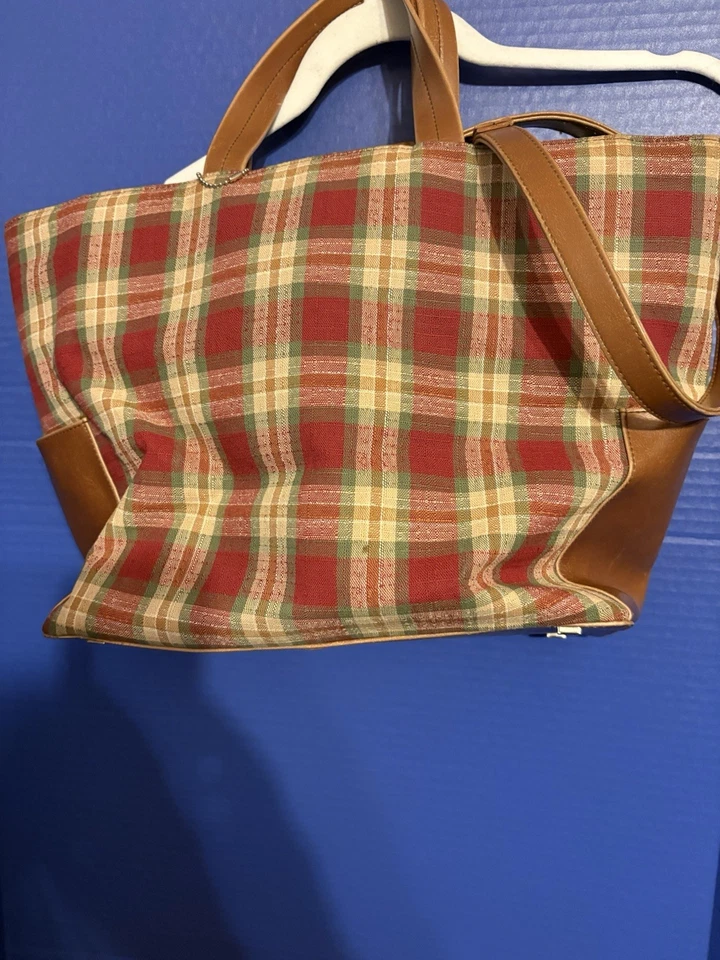 👜 Cartera de Mano Longaberger de Tela a Cuadros y Cuero - Rojo Verde Tostado - 13” x 10” Foto 2 de 4