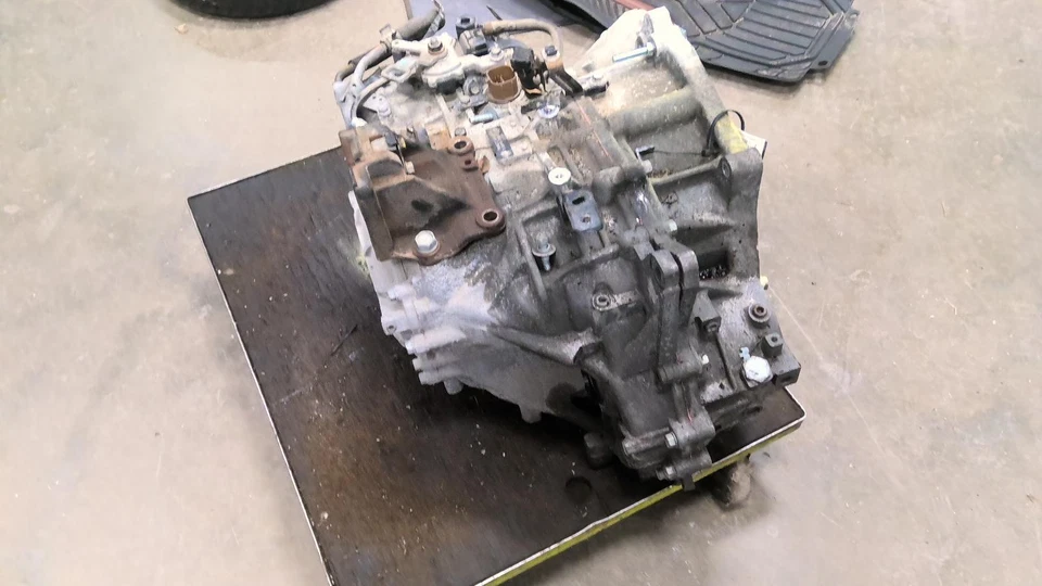 Used Automatic Transmission Assembly fits: 2014 Hyundai Accent AT 6 Speed from 0 Foto 2 de 4