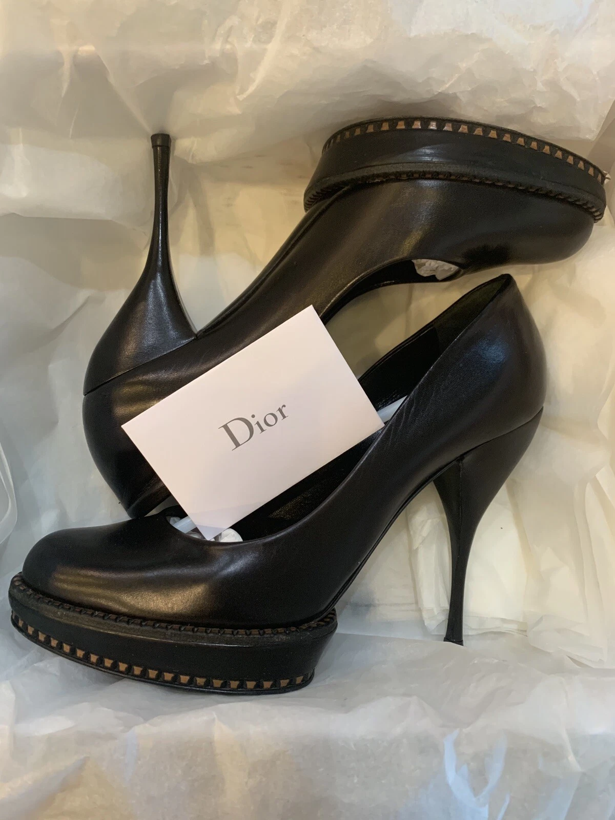 Pompe Christian Dior Cavaliere 39 US9. Original au détail ! Rarement porté...