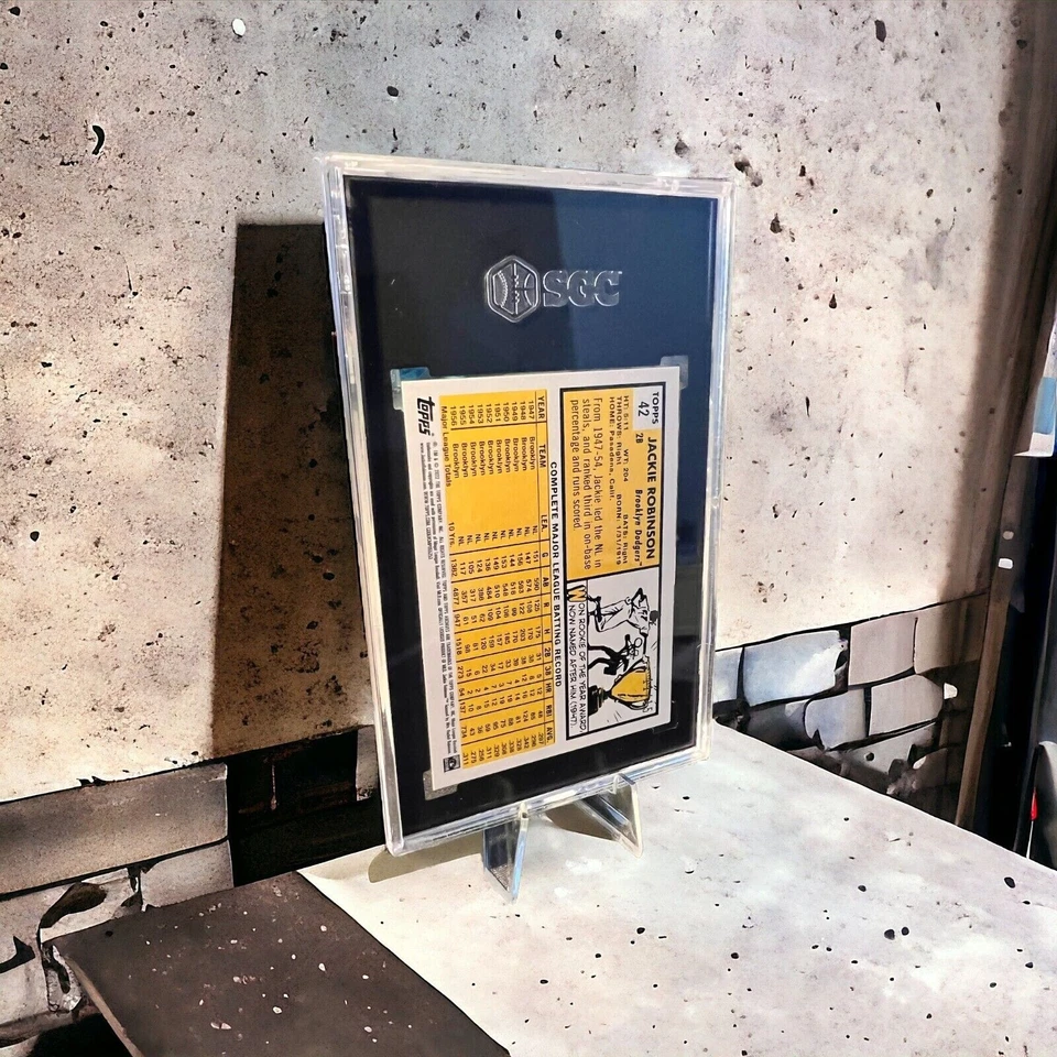 Jackie Robinson - 1963 Topps Design - Hot Foil 4/10 - Topps Archives 2022 - Image 2 of 2