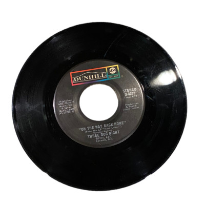 Three Dog Night On The Way Back Home The Show Must Go On ABC D-4382 F154 45 RPM