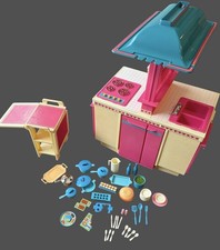 Barbie 1984 Vintage Kitchen