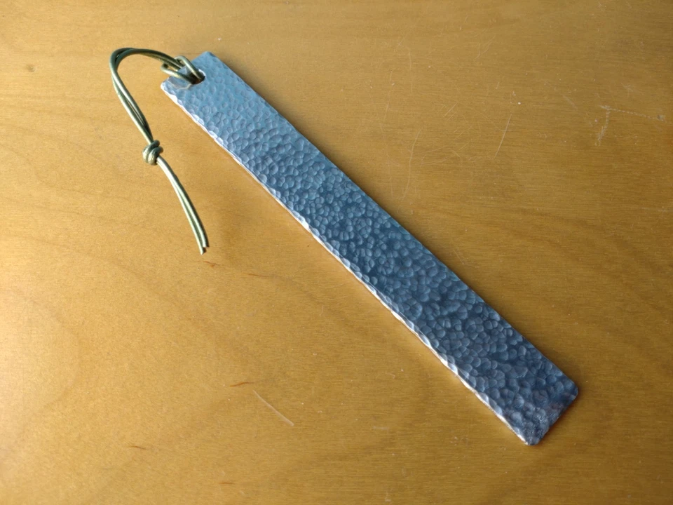 Segnalibro in alluminio martellato - Immagine 3 di 4