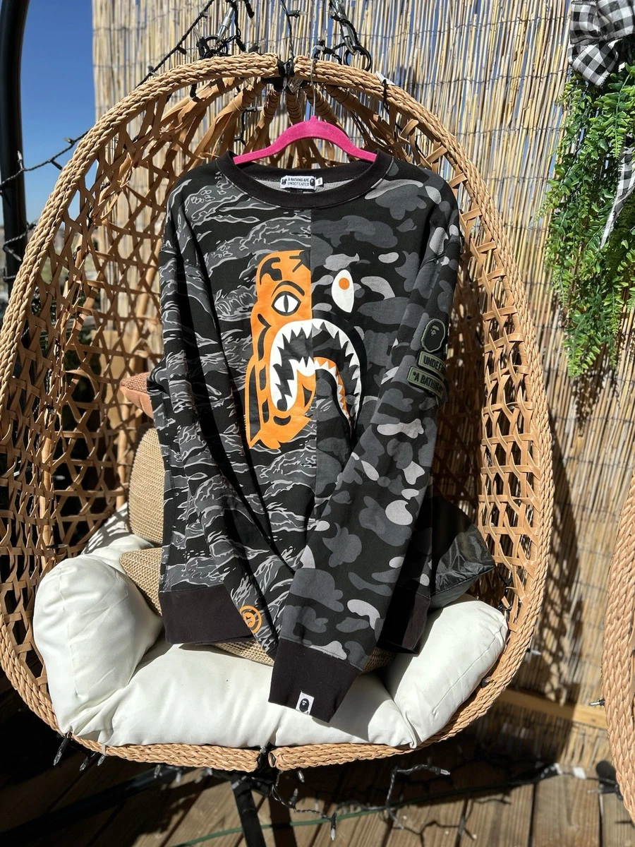 A BATHING APE × Undefeated Lサイズ コラボパーカー A BATHING APE - undefeated bape シャークパーカー Lサイズの通販 by