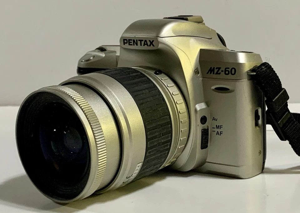 Pentax MZ-60 35mm SLR Film Camera W SMC Pentax-FA 28-90mm f/3.5-5.6 Lens & Strap Foto 3 de 4