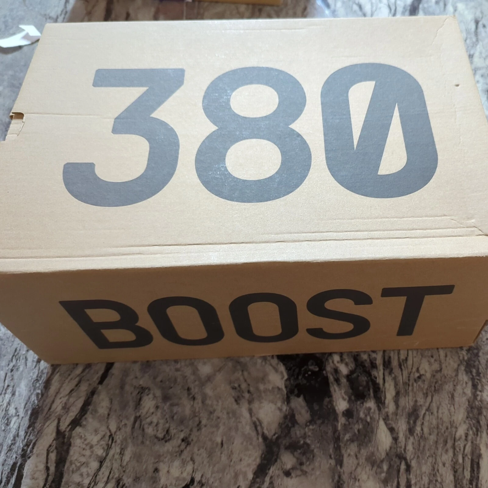 Adidas Yeezy 380 Pyrite UK 10 US 10.5 originali