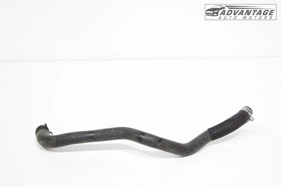 Chevrolet Camaro 2016-2024 motor radiador refrigeración refrigerante tubo manguera OEM Foto 2 de 4