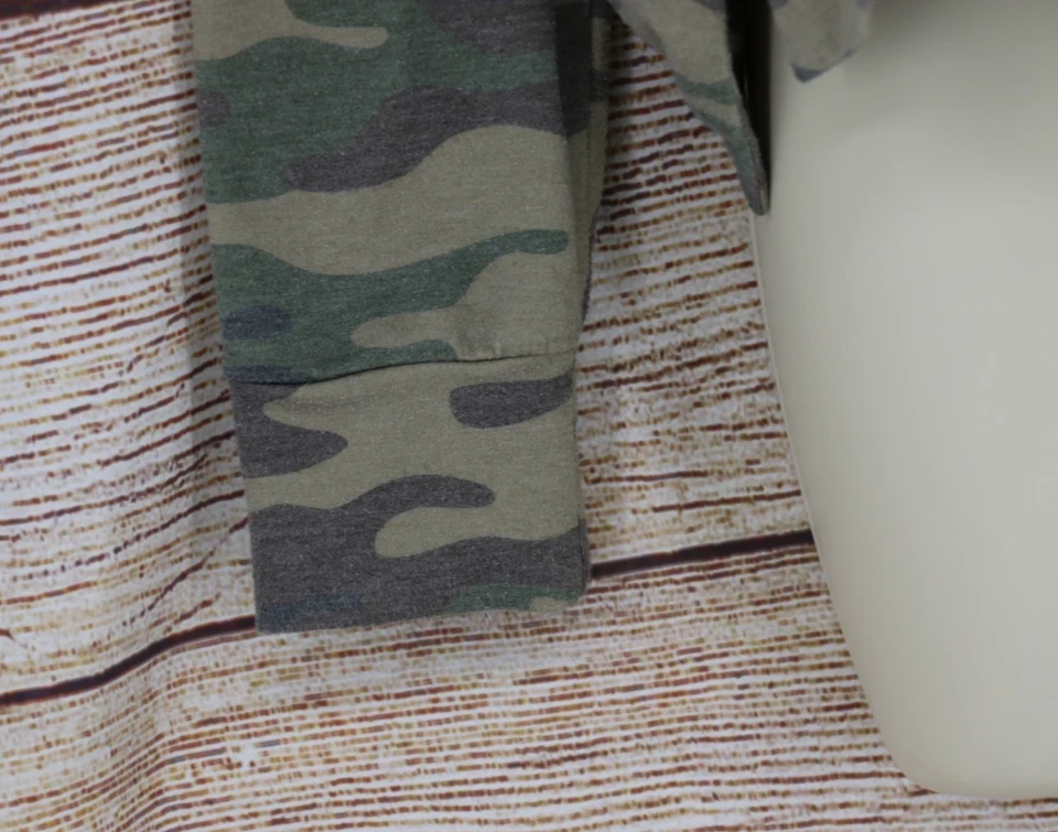 PJ Salvage Mujer Talla XS Pullover Manga Larga Top Camisa Camuflaje Verde Foto 3 de 4