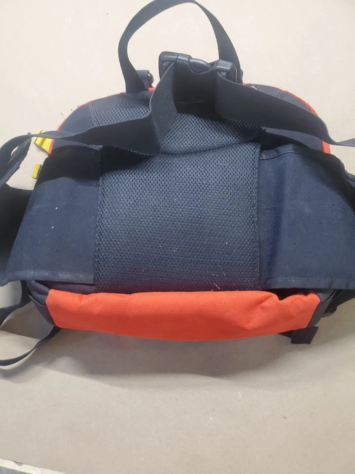 Wilderness Technology Hiking Fanny Pack Red Black Adjustable Waist Bag - Image 3 of 4