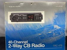Realistic TRC-479 model 21-1519  40 Channel CB Radio With Mic NOS