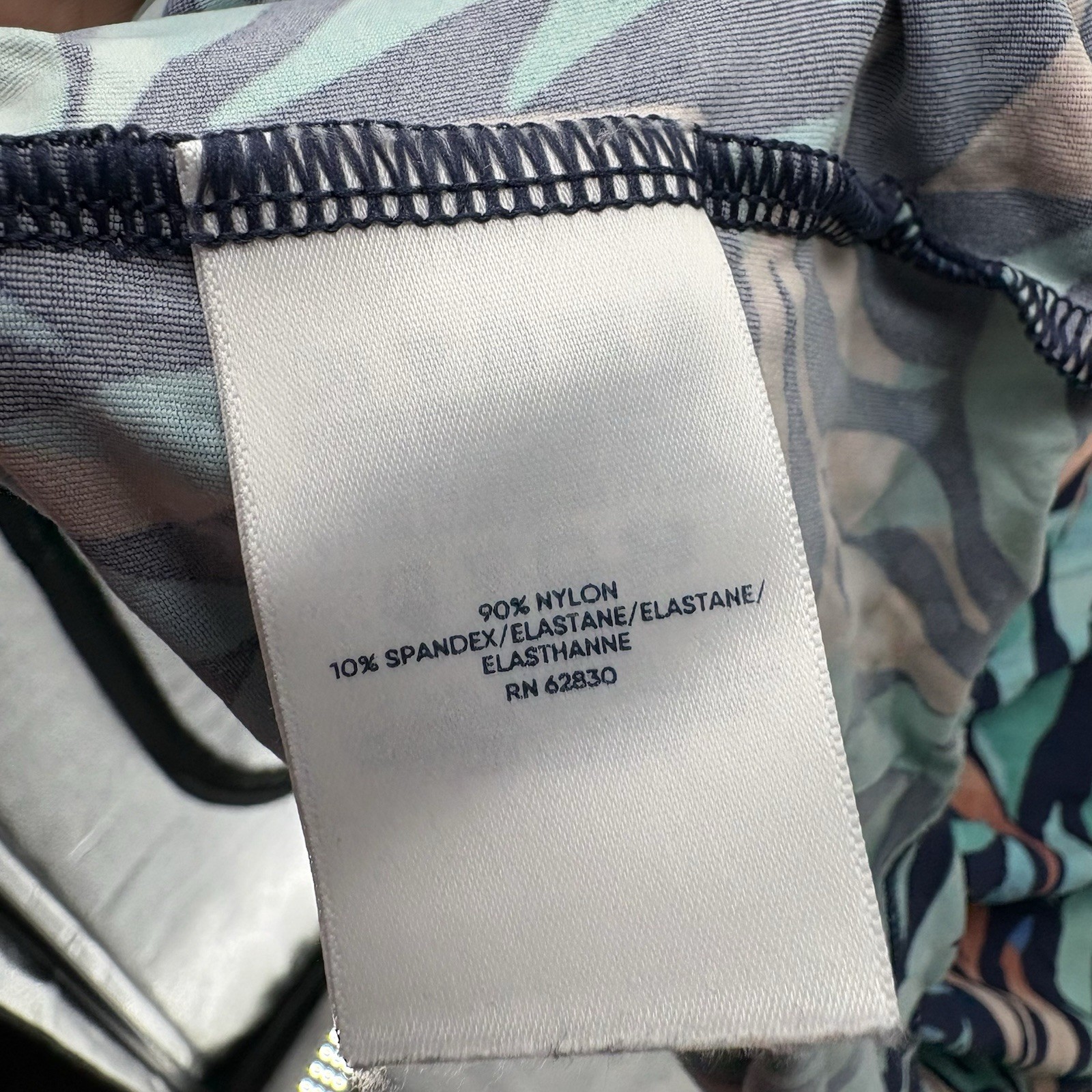 Lands' End Multicolor Leaf Pattern Long Sleeve To… - image 5