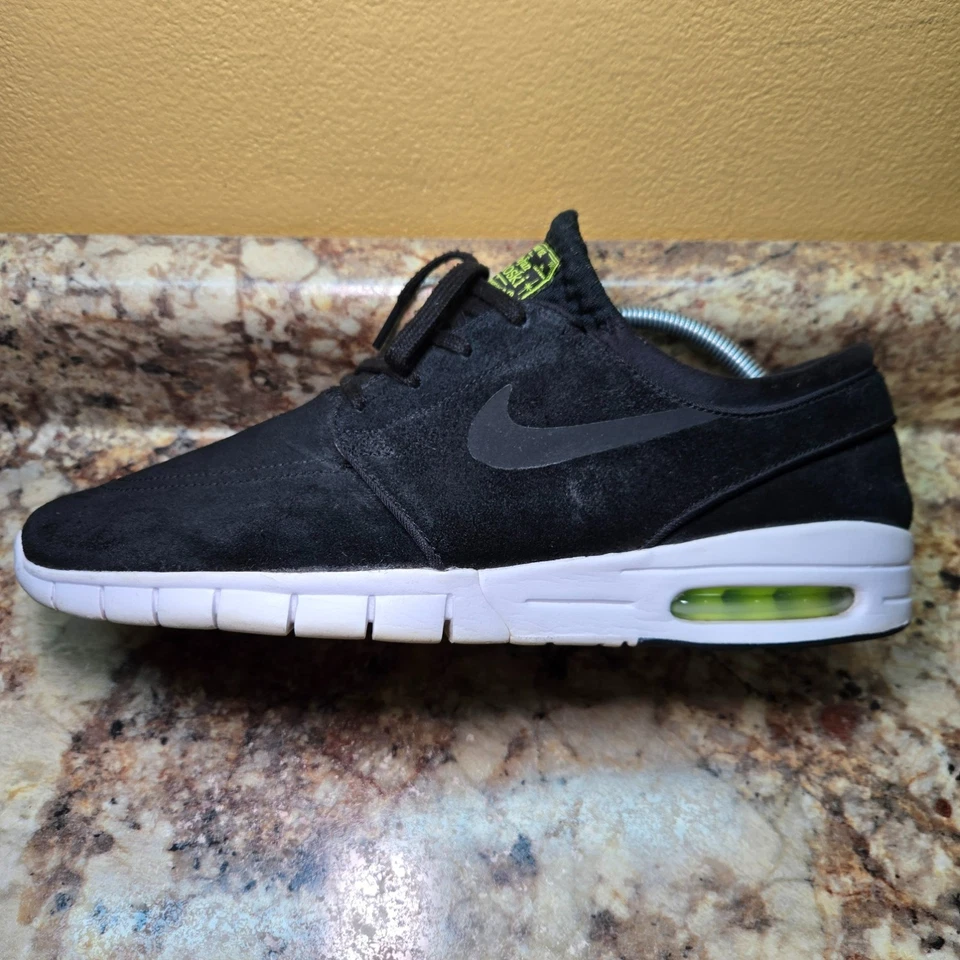 Nike Air Max SB Stefan Janoski Black Suede Men's Size 10.5 - Image 4 of 4