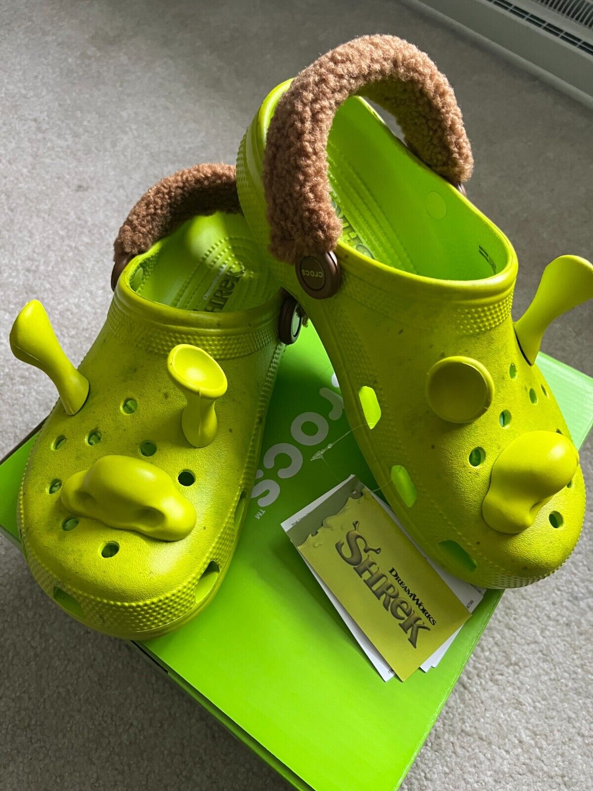 🔥 DreamWorks Shrek × Crocs US Size 10 Unisex Clogs - SHIPS ASAP