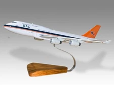 Boeing 747- 400 South African Airlines Desk Wood Airplane New Model Small 1/200