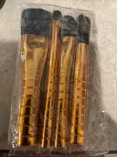 MAC SHINY PRETTY THINGS BRUSH PARTY: FACE FOCUS - Value $142 Value NEW W Out Box