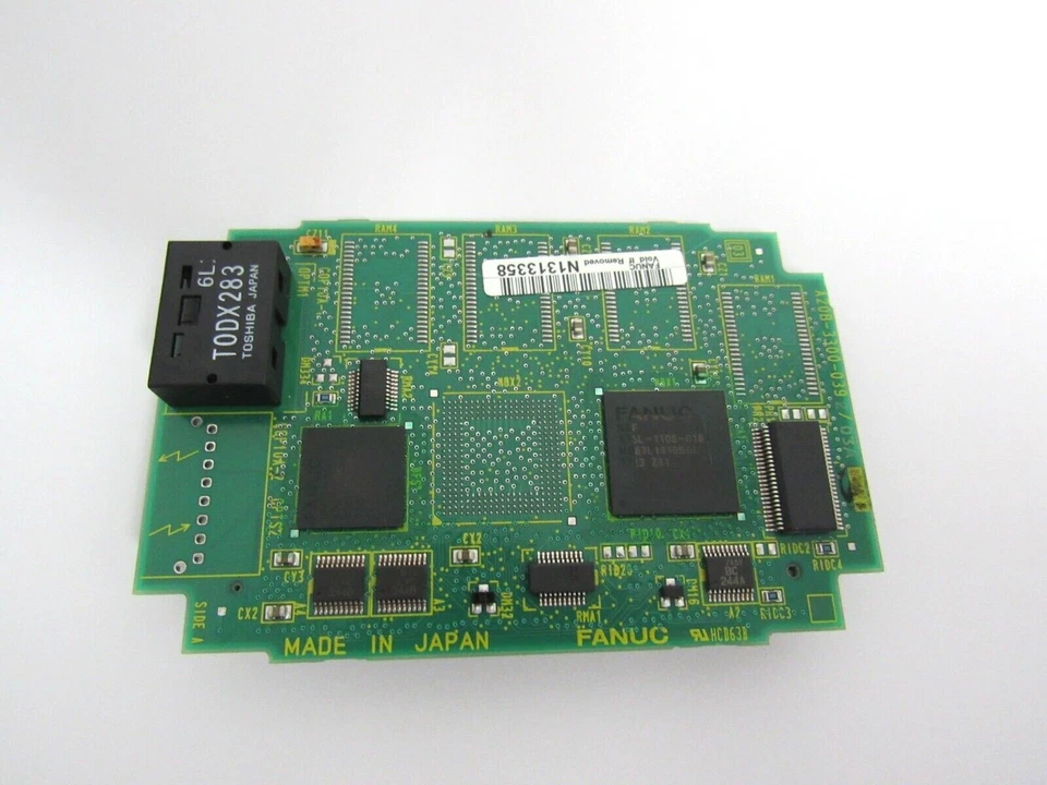 SCHEDA PCB FANUC A20B-3300-0392 - Immagine 2 di 4