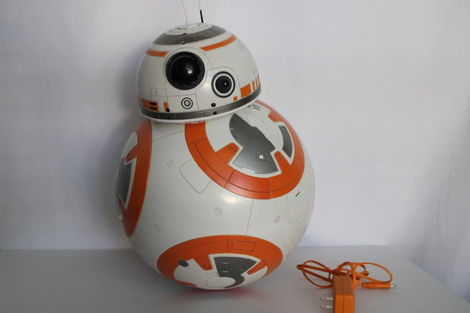 STAR WARS HERO DROID BB-8 CONTROLE REMOTO TOTALMENTE INTERATIVO TAMANHO REAL COM LEITURA REMOTA - Imagem 3 de 4