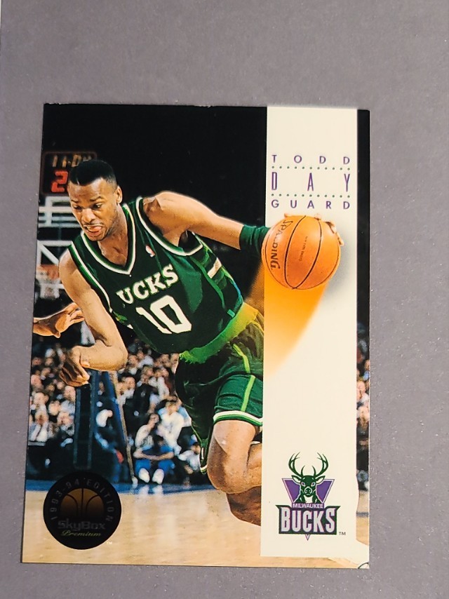1993 94 SkyBox Premium Todd Day Milwaukee Bucks #112