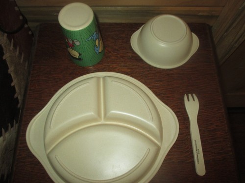 NOOP SNOOPY & THE PEANUTS GANG Children's DIVIDED PLATE/CUP/BOWL/FORK - 2022 - Picture 2 of 7