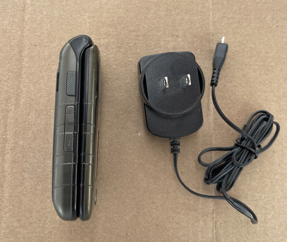 Samsung SGH-A847 FCC A3LSGHA847 3.7V===1000mA S/N:R21 C40ZFF1Z ——20 Foto 4 de 4