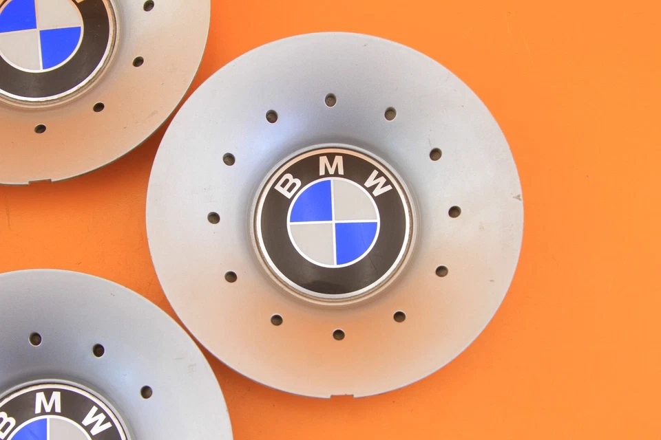 BMW 528i 540i 1997-2000 OEM plateado juego de 4 tapas centrales 36,13-1 092 327 Foto 3 de 4