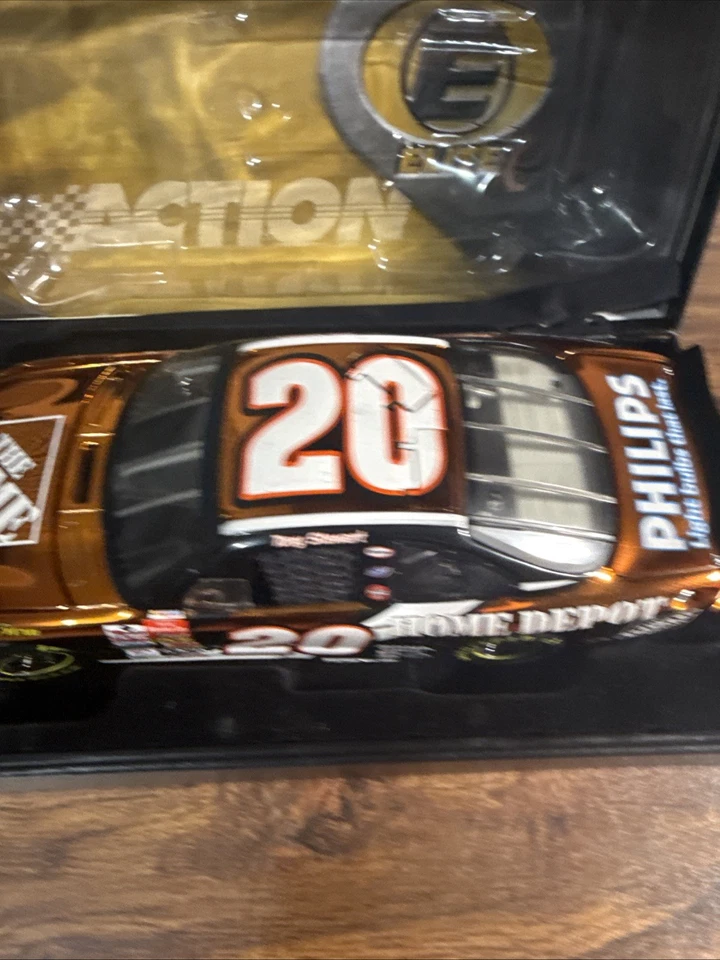 Tony Stewart 2002 Home Depot Championship Car Color Cromo 1/24 RCAA Elite Foto 4 de 4