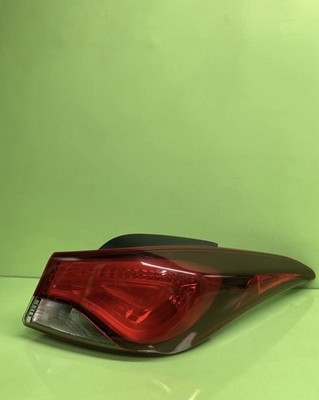 2014 2015 2016 HYUNDAI ELANTRA Right Passenger TAIL LIGHT SEDAN 924023Y500 OEM