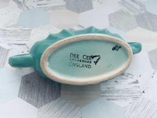 Vintage Dee Cee Stoneware England Turquoise Green Ornament Mantle Vase Handled - Picture 8 of 16
