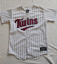 Majestic Minnesota Twins MLB Pinstripe Baseball Jersey Joe Mauer #7 Youth LG GUC