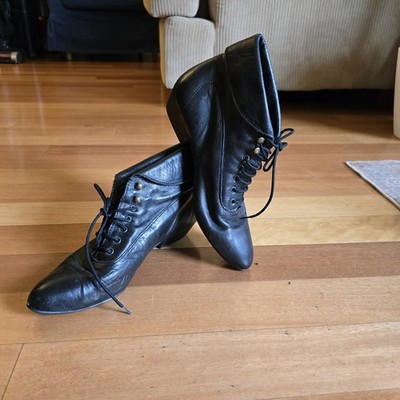 poppies granny Black Leather Lace Up  Ankle Bootie Pointed Toe 8.5M Women's