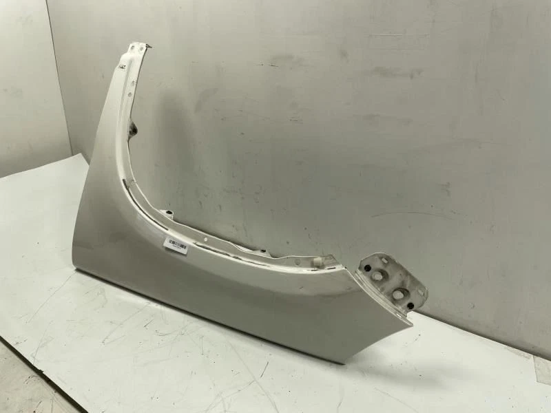 Guardabarros delantero izquierdo Volkswagen Tiguan 2009 2017 blanco OEM+ Foto 3 de 4