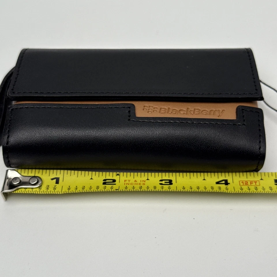 Original Blackberry Universal Pouch Sleeve Cover Black /Tan with Strap - Image 2 of 4