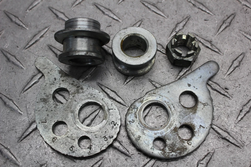 1978 YAMAHA DT250 REAR AXLE BACK WHEEL RIM PIVOT BOLT AXEL 150-25381-00-00 - Image 2 of 4