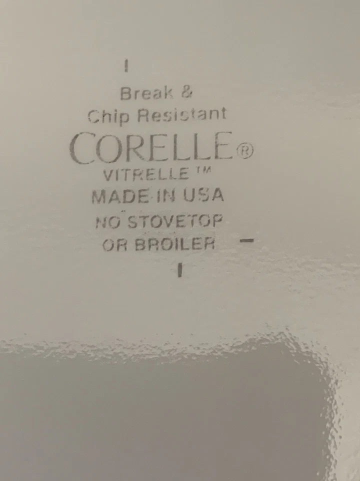 Corelle Vitrelle Set of 8 Bread/Dessert Plates Country Cottage Pattern Hearts - Image 2 of 2