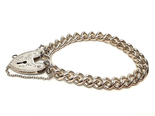 UNWORN VINTAGE RODD STERLING SILVER CHAIN BRACELET WITH LOVE HEART PADLOCK CLASP