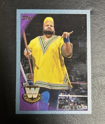 Akeem 2010 Topps WWE Blue #81 731/2010 - Duplicate Serial #/ front-back (ERROR)