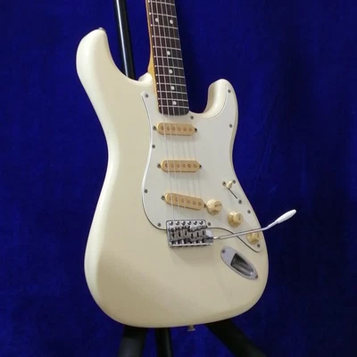 SQUIER SST-30 E-Gitarre (Nr260624) - Bild 1 von 4
