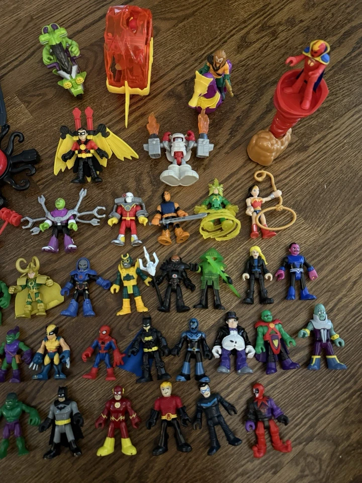 Fisher Price Imaginext Batman DC/Marvel Super Friends Figures & Vehicle Toy Lot - Image 3 of 4