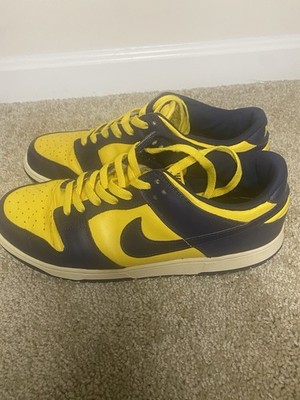 2002 Nike Dunk Low Michigan Size 10.5