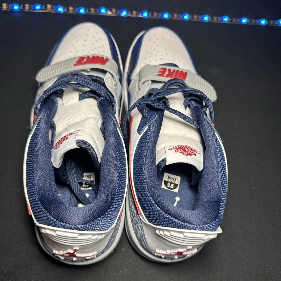 Nike Air Jordan Legacy 312 Branco Baixo/Vermelho Varsity/Marinho Meia-Noite CD7069-164 Tamanho 9.5 - Imagem 4 de 4