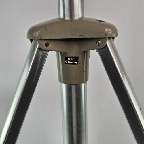Vintage Linhof Aluminum Camera Tripod w/Leitz Ball Head Germany - Picture 4 of 8