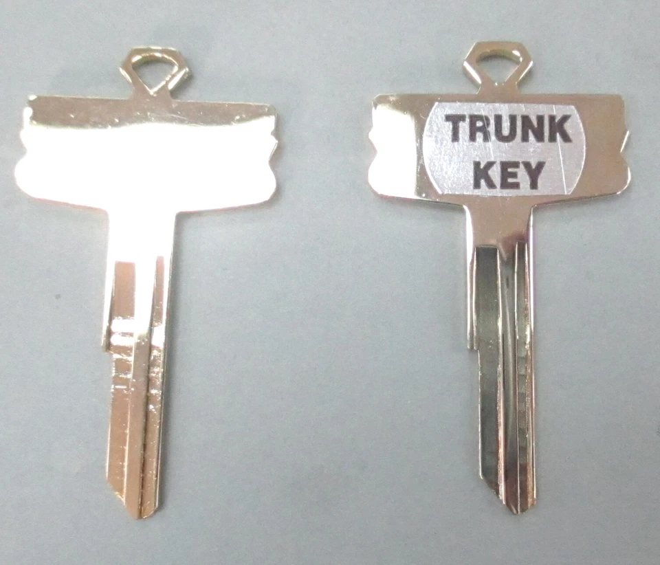 Винтажный 1962 Chevrolet CORVAIR герб желтое золото синий верхний 2 ключа комплект новый из старых запасов B-10 - Изображение 3 из 4