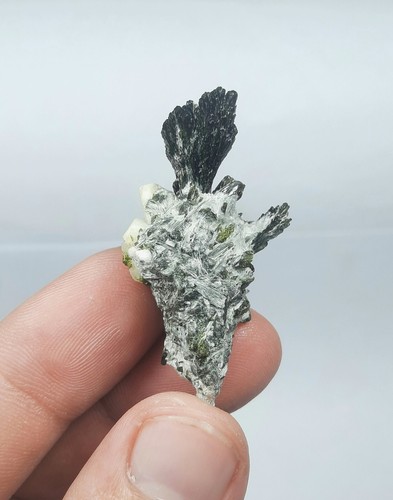 Natural Epidote Crystal With Albite From Skardu Pakistan. - Picture 2 of 8