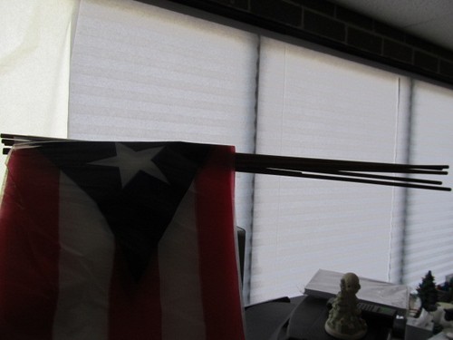 PUERTO RICO FLAGS - 17" X 11" VINYL / PLASTIC FLAG on 26" STICKS . qty 7 - Picture 3 of 3