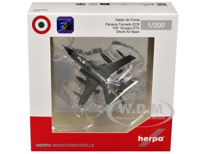 PANAVIA TORNADO ECR AIRCRAFT ''ITALIAN AIR FORCE'' 1/200 DIECAST BY HERPA HE573078