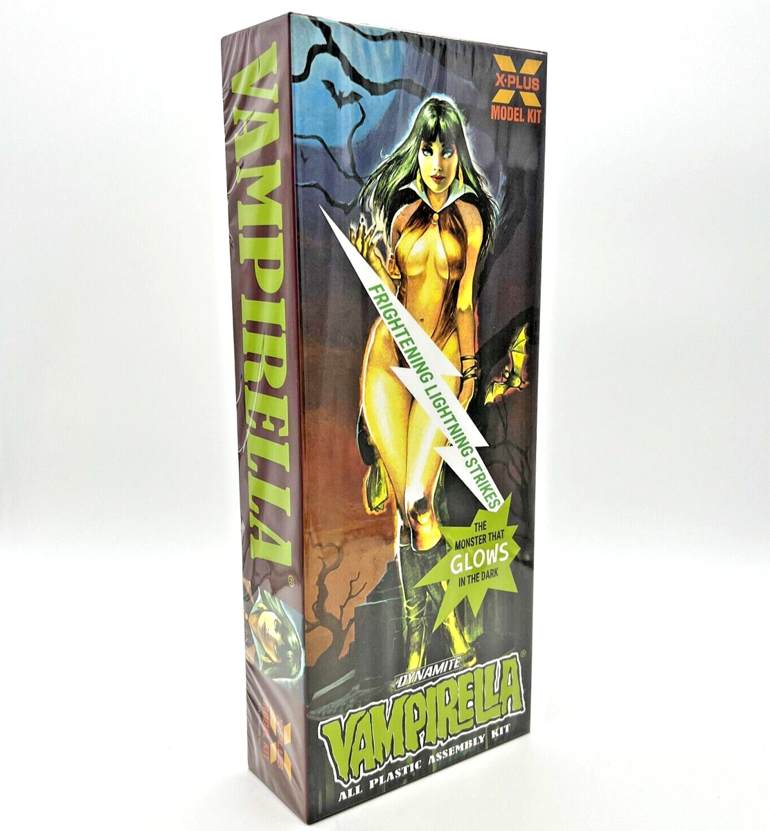 X-Plus VAMPIRELLA 1:8 Scale Glow-In-The-Dark MODEL KIT * FACTORY
