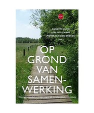 Op grond van samenwerking: Woningen, voedsel en trage wegen als commons, Kukh, A